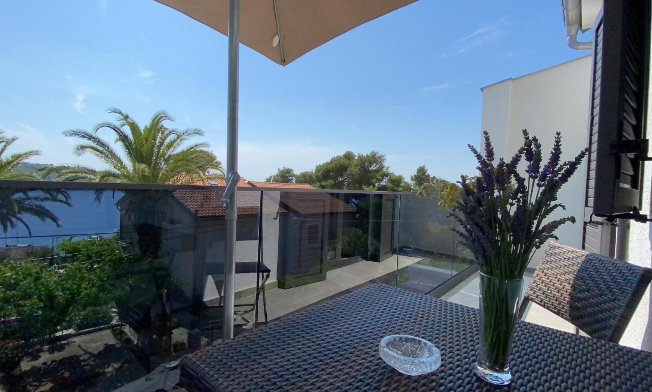 Apartments Tasha Mali Lošinj Dış mekan fotoğraf