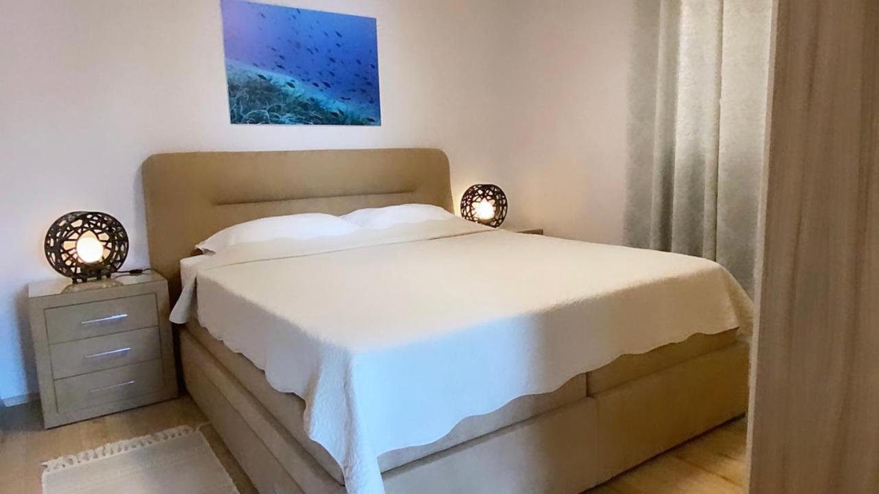 Apartments Tasha Mali Lošinj Dış mekan fotoğraf
