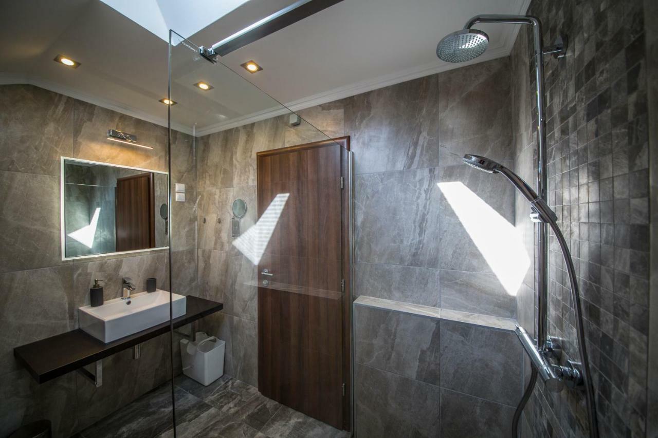 Apartments Tasha Mali Lošinj Dış mekan fotoğraf
