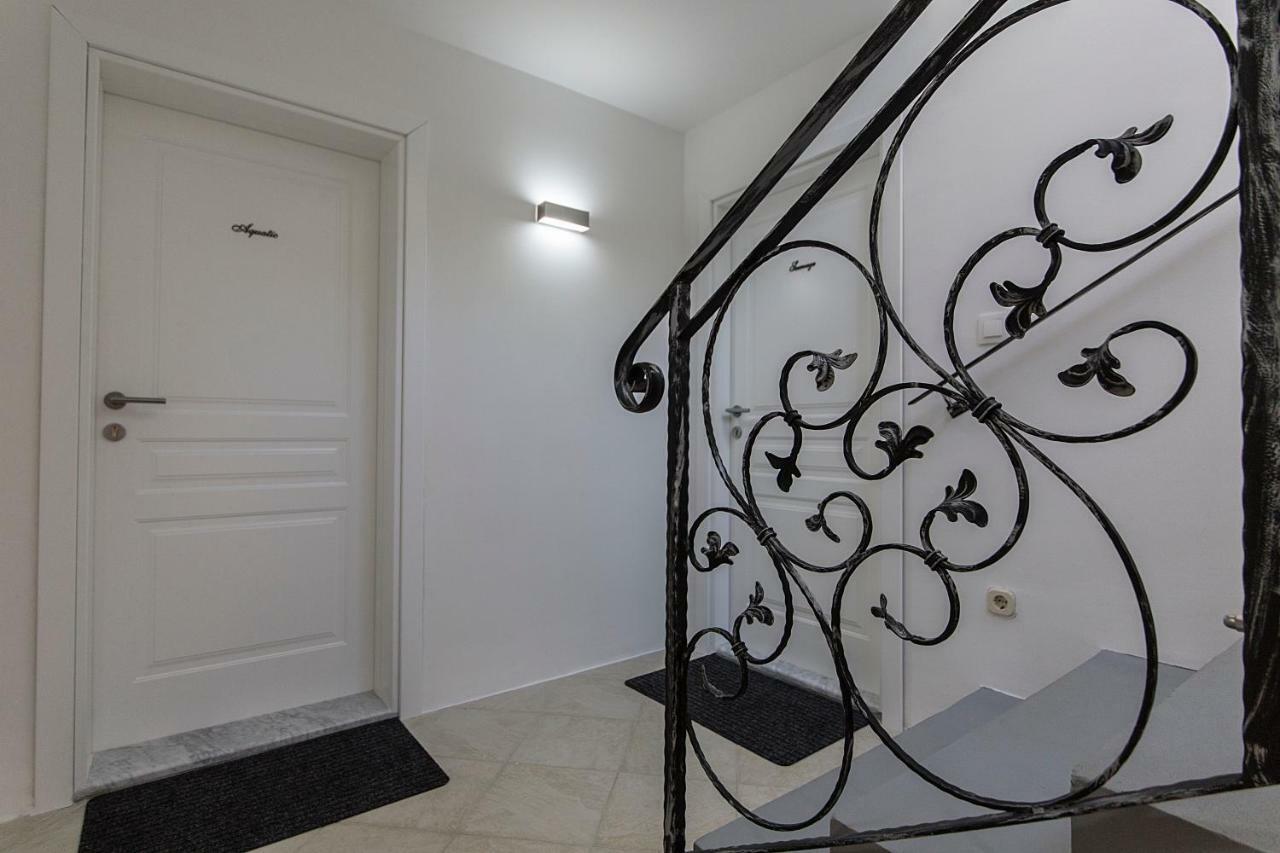 Apartments Tasha Mali Lošinj Dış mekan fotoğraf