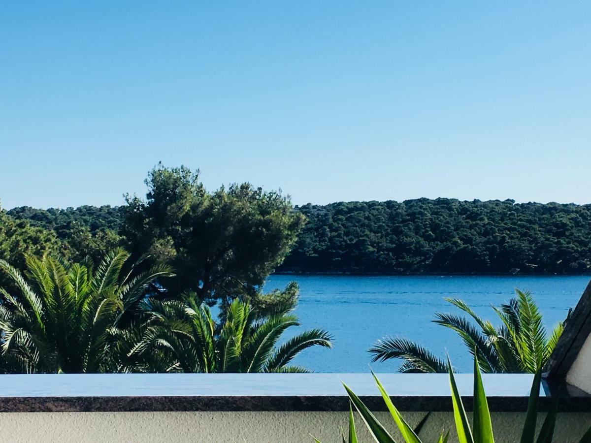 Apartments Tasha Mali Lošinj Dış mekan fotoğraf